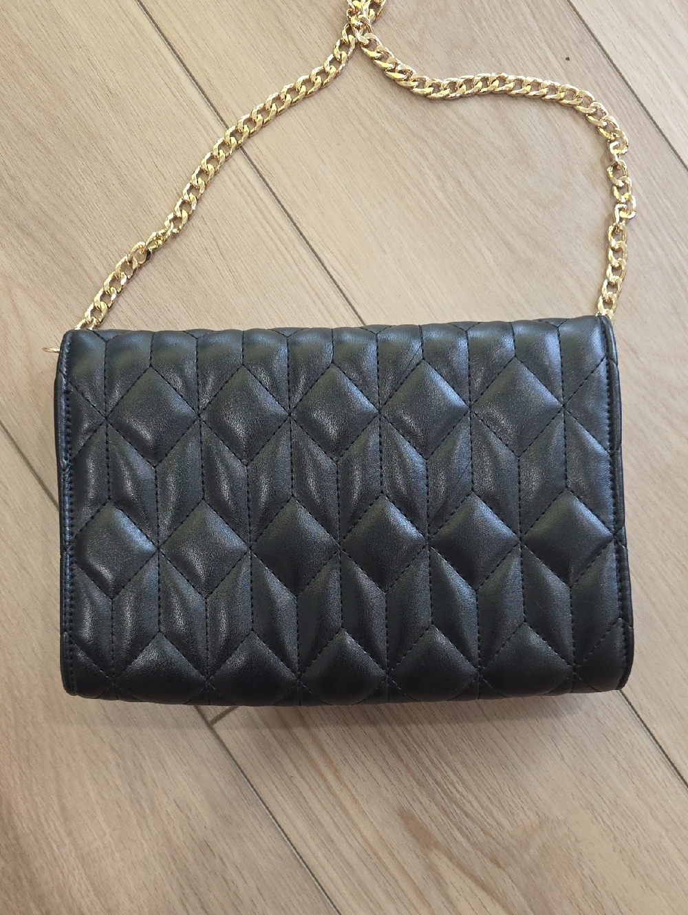 Yves Saint Laurent Black Quilted Leather Crossbody with Gold Chain - Picture 3 of 11